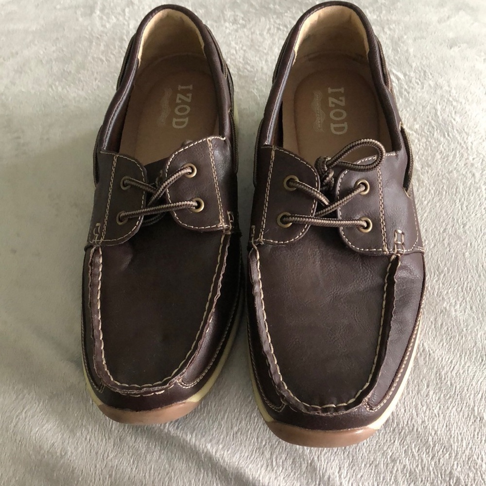 Izod brown leather lace up loafers in size 12